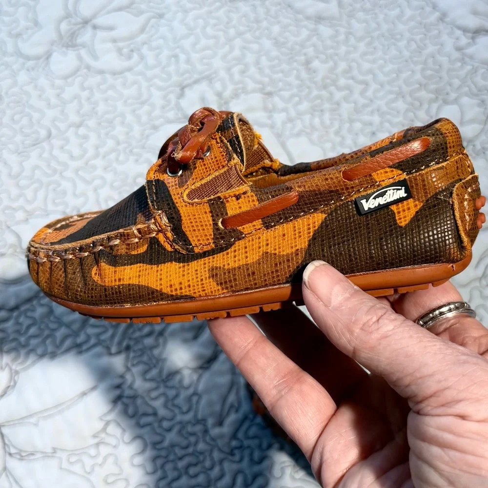 Venettini 55 Scott Boys Camo Leather Moccasin Loafers Euro 24- US 7.5/8 💛